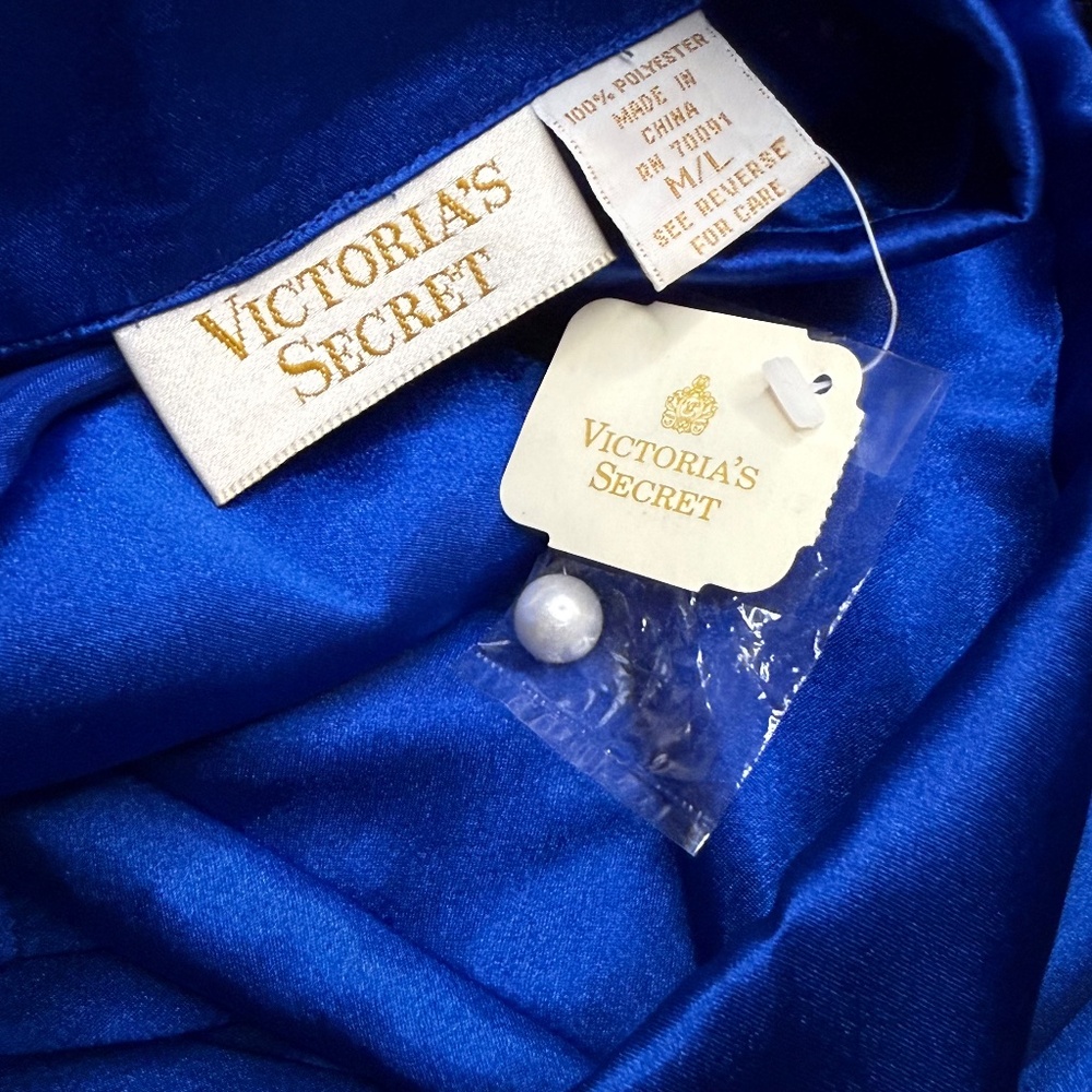 Victoria’s Secret Satin Button Down Blue Medium NWT  Gold Label - Picture 6 of 10